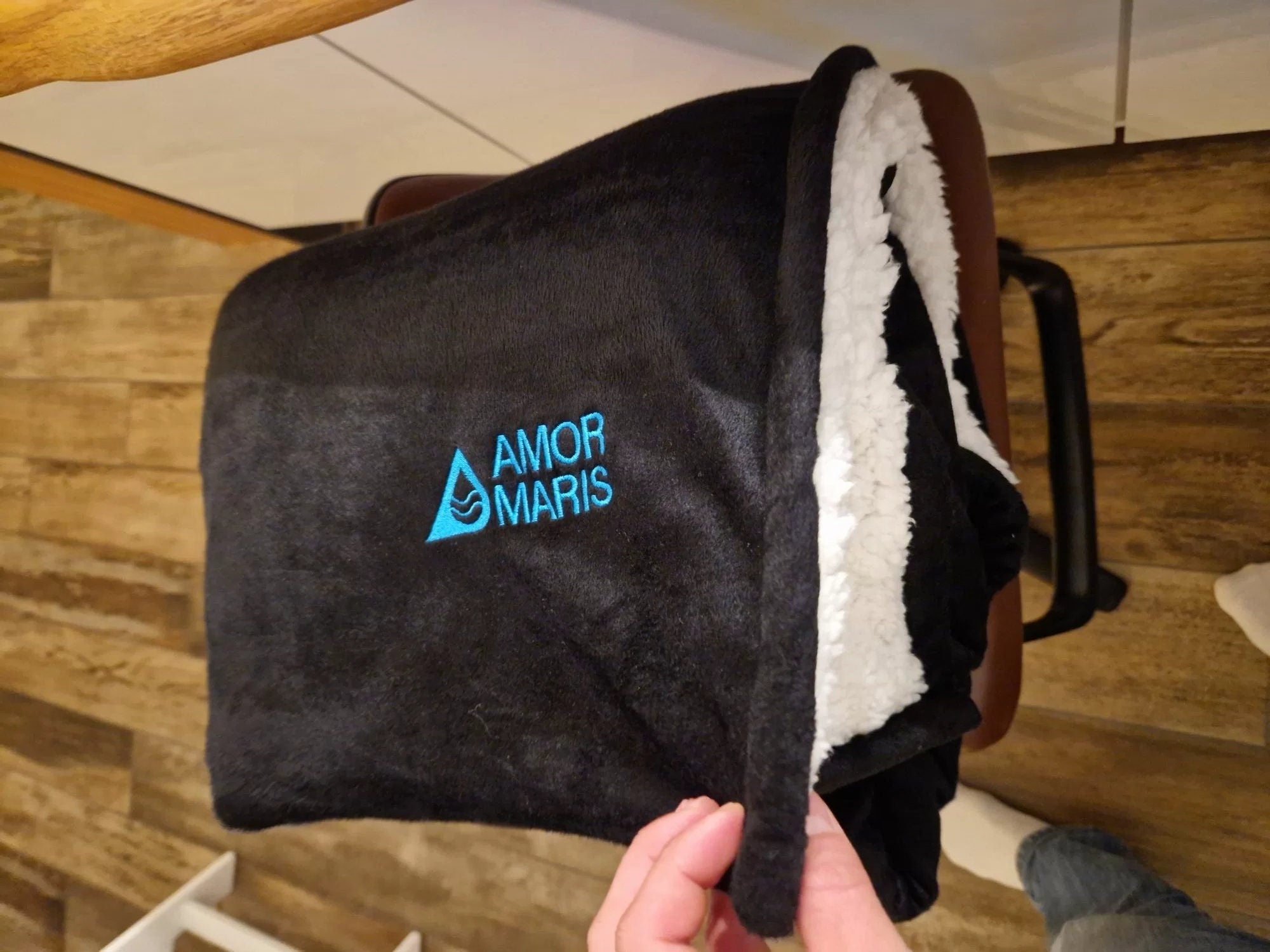 Personalized Embroidered Sherpa Blanket, Customized Logo Blanket, Embroidery With Your Own Text or Design, Handmade Custom Sherpa Blanket